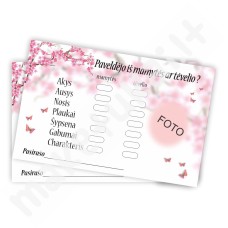 Personalizuota panašumų spėjimo kortelė (rožinė-balta, gėlytės, drugeliai)